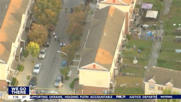 
3 SWAT team officers shot in Philadelphia 