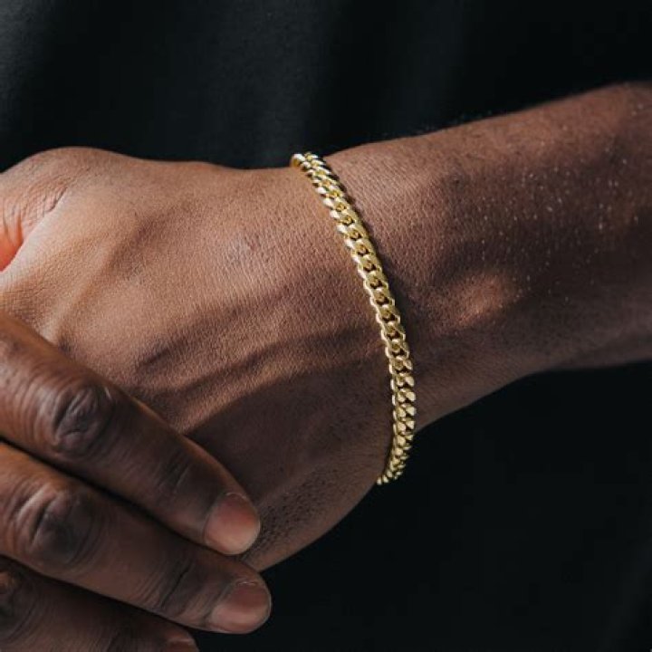 50 Cent Insults Cuban Link’s Cooking And She Takes Revenge And Films It – Check Out How Cuban Link Taught Him A Lesson!