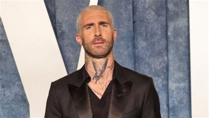 Adam Levine Biography - Facts, Childhood, Family Life & Achievements