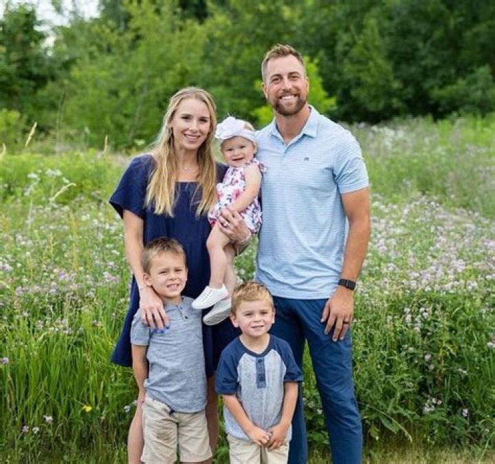Adam Thielen family, wife, children, parents, siblings