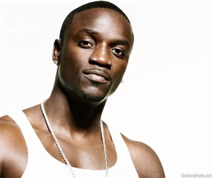 Akon Biography - Facts, Childhood, Family Life & Achievements