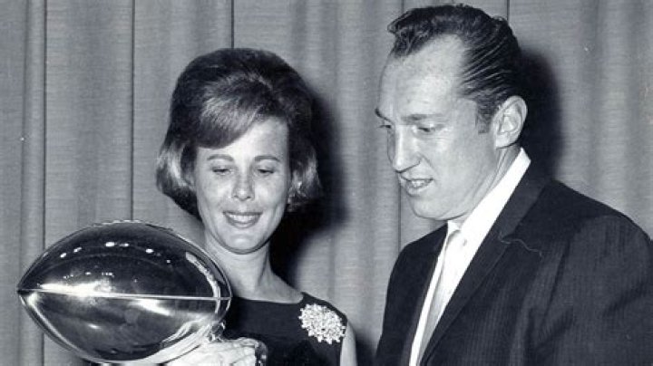Al Davis Biography - Facts, Childhood, Family Life & Achievements