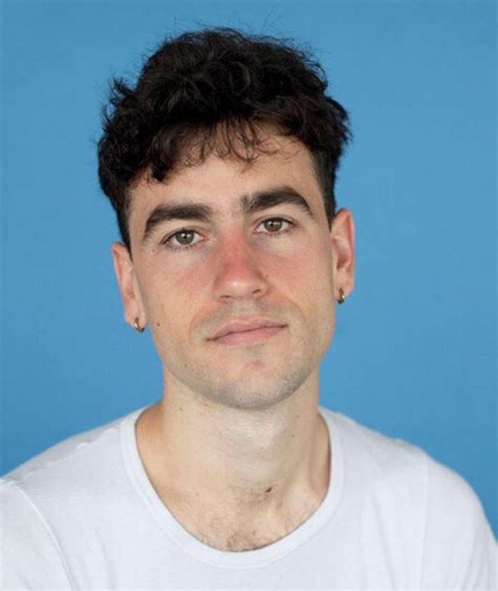 Àlex Monner Wiki, Age, Girlfriend, Height, Birthday, Parents, Net Worth & More