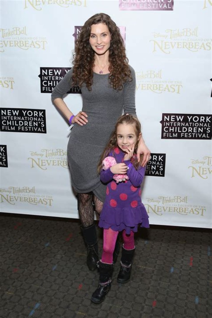 Alicia Minshew Height, Weight, Net Worth, Age, Birthday, Wikipedia, Who, Instagram, Biography