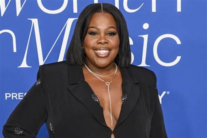 Amber Riley - Bio, Facts, Family Life of Actress