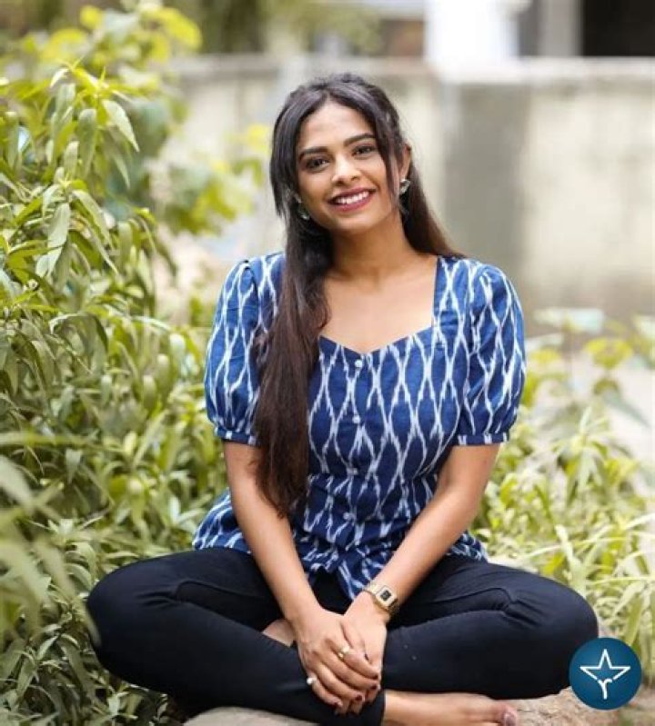 
Amruta Fadnavis Height, Weight, Net Worth, Age, Birthday, Wikipedia, Who, Nationality, Biography 