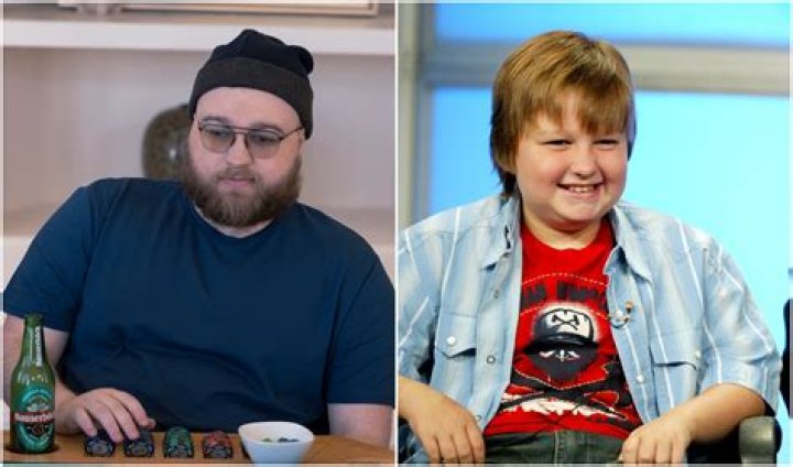 Angus T. Jones Biography - Facts, Childhood, Family Life & Achievements