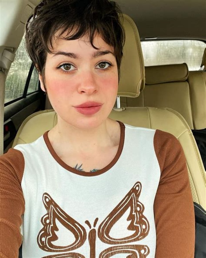 Anisa Jomha Wiki, Net Worth, Height, Nationality, Age & More