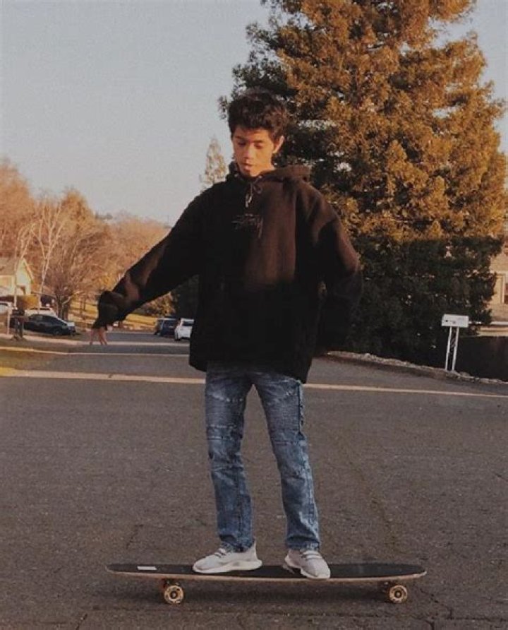 Anthony Cervantes - Bio, Facts, Family Life of TikTok Star