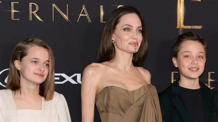 Are Knox Leon and Vivienne Marcheline twins? How old are Brad Pitt and Angelina Jolie twins?