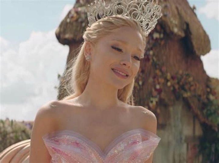 Ariana Grande Height, Age, Boyfriend, Biography, Wiki, Net Worth