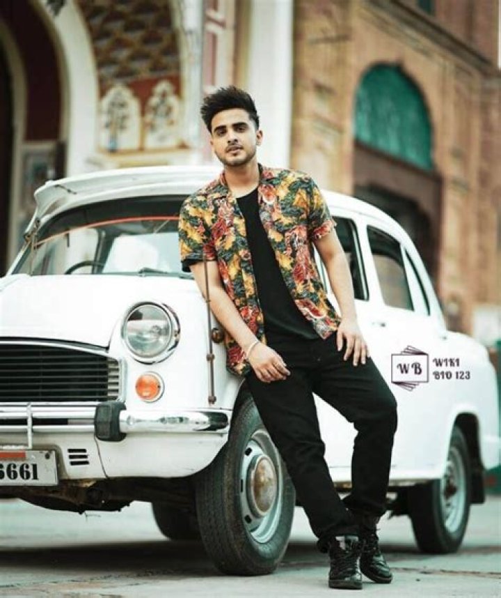 Armaan Bedil Height, Weight, Net Worth, Age, Birthday, Wikipedia, Who, Instagram, Biography