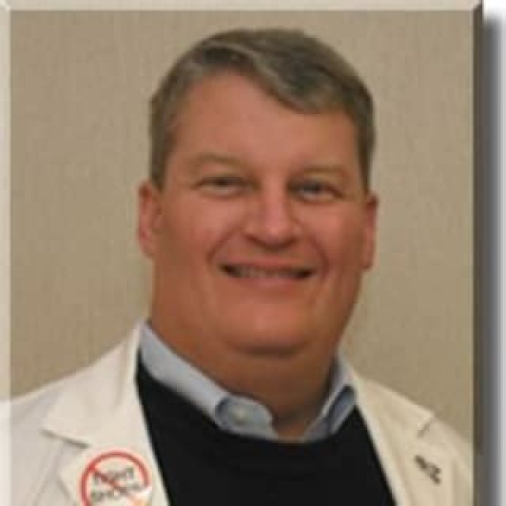 Dr. Arturo Joson, MD – Jerseyville, IL