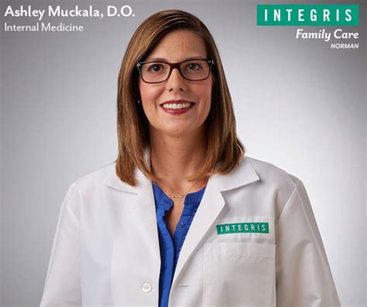 Dr. Ashley (Hollingsworth) Muckala, DO – Moore, OK