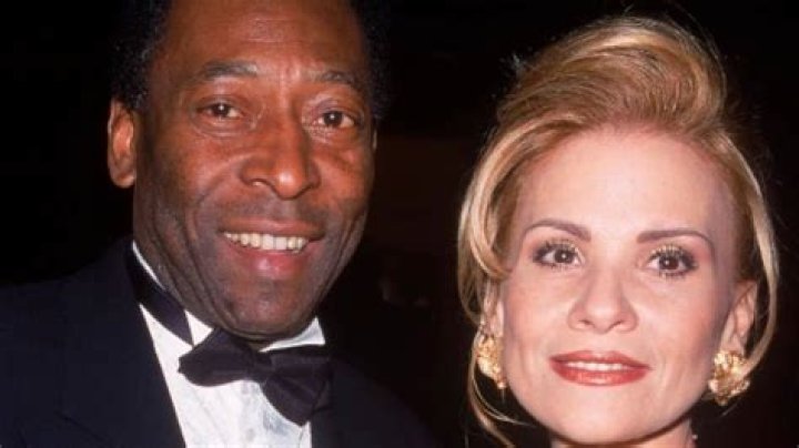 Assíria Nascimento biography, age, family, songs, net worth