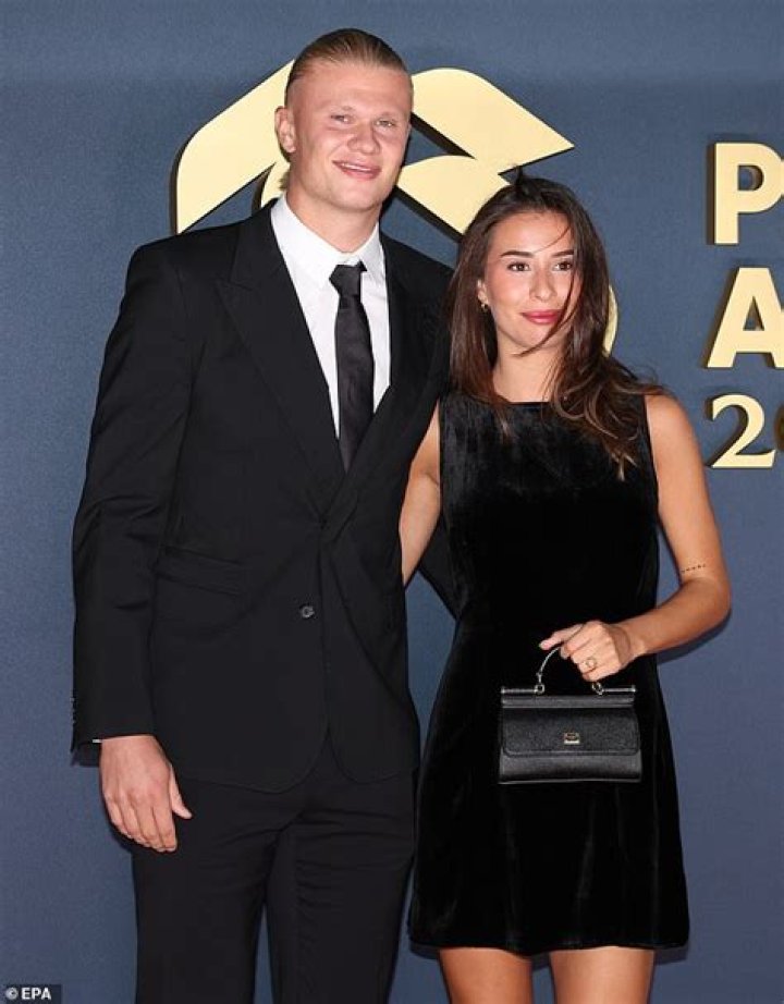 
Astor Haaland Has A Girlfriend THEA VIGRE – How Long Is Erling Haaland’s Brother Dating? 
