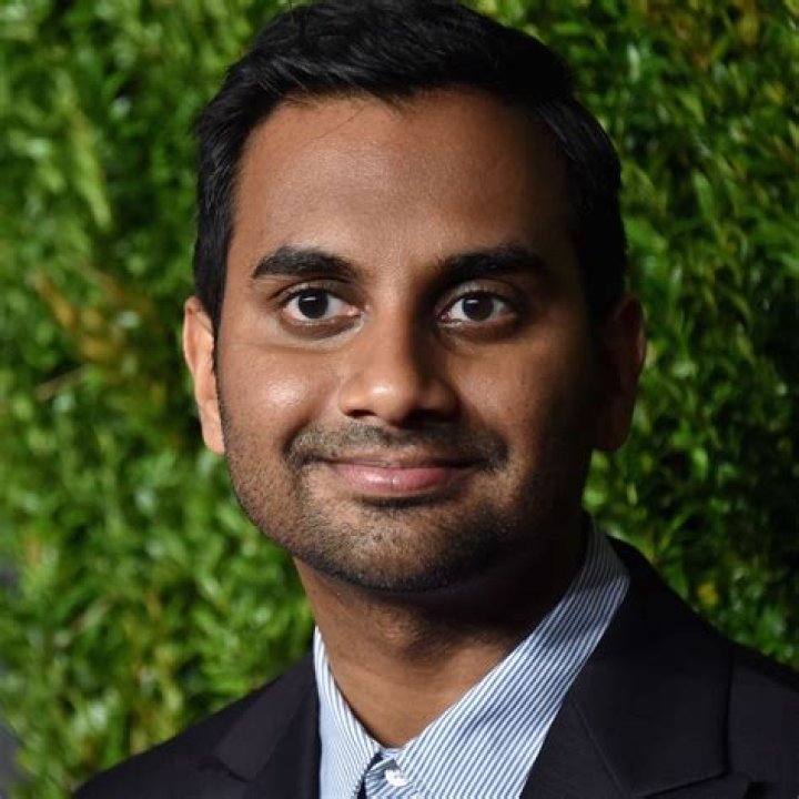 Aziz Ansari Biography - Facts, Childhood, Family Life & Achievements
