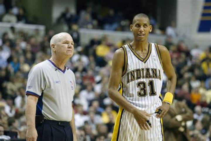 
Basketball Legend Reggie Warford Obituary, Meet His Wife Marisa And Sons Grant & Tyler 