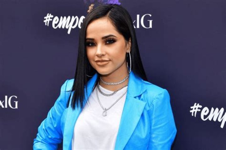 
Becky Jago Height, Weight, Net Worth, Age, Birthday, Wikipedia, Who, Instagram, Biography 