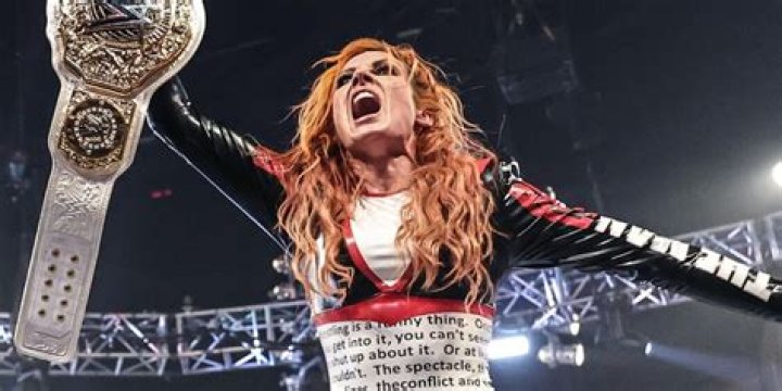 Becky Lynch Body Measurements Bra Size Height Weight Shoe Abs Biceps Vital Stats Bio