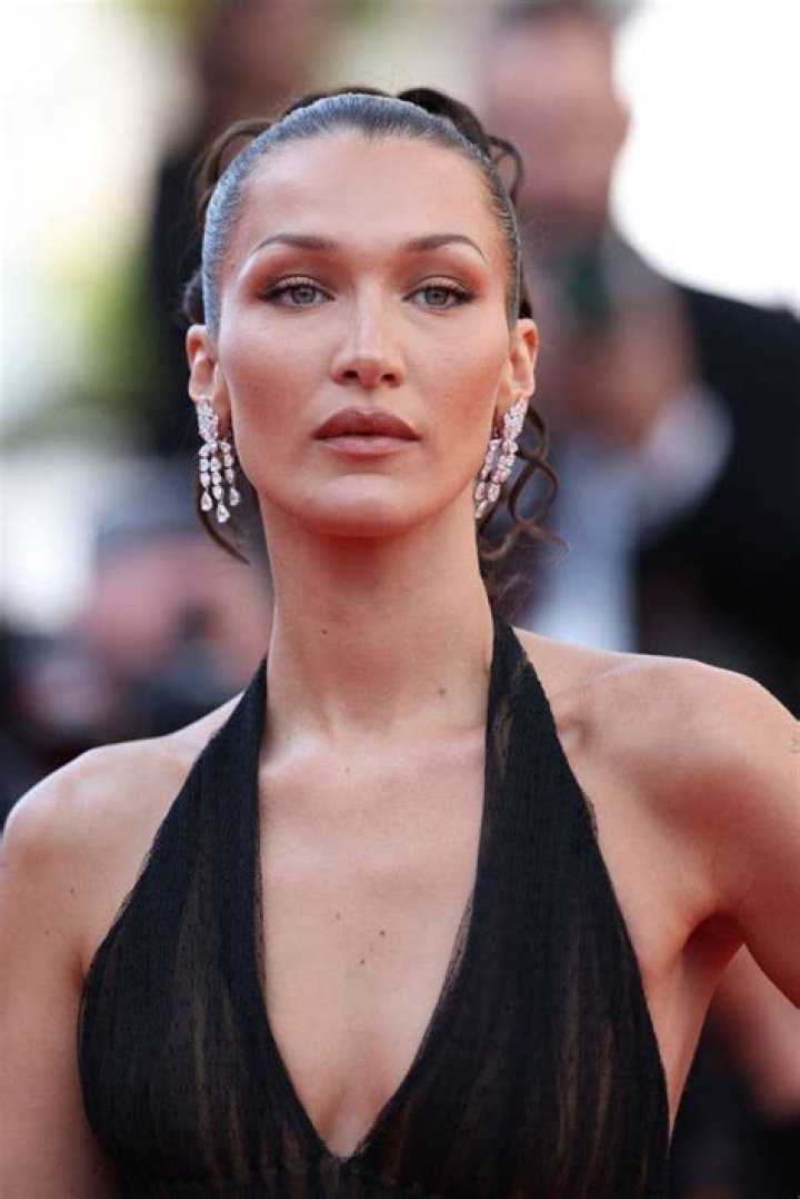 Bella Hadid Biography - Facts, Childhood, Family Life & Achievements
