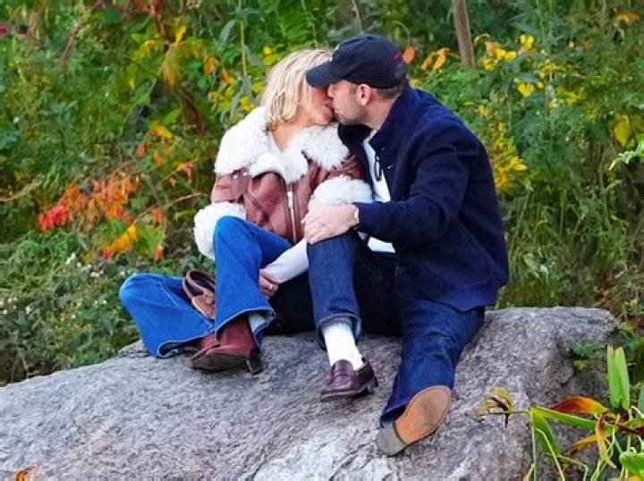 Ben Affleck’s Romance With Ana De Armas Heats Up As The Couple Packs On The PDA During Stroll In Los Angeles