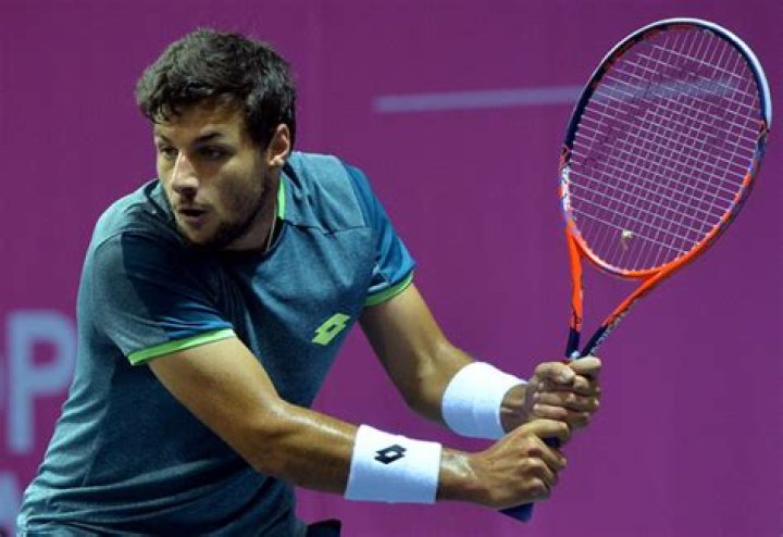 Bernabé Zapata Miralles age, height, nationality, family, coach, ranking, prize money, net worth, bio, wiki