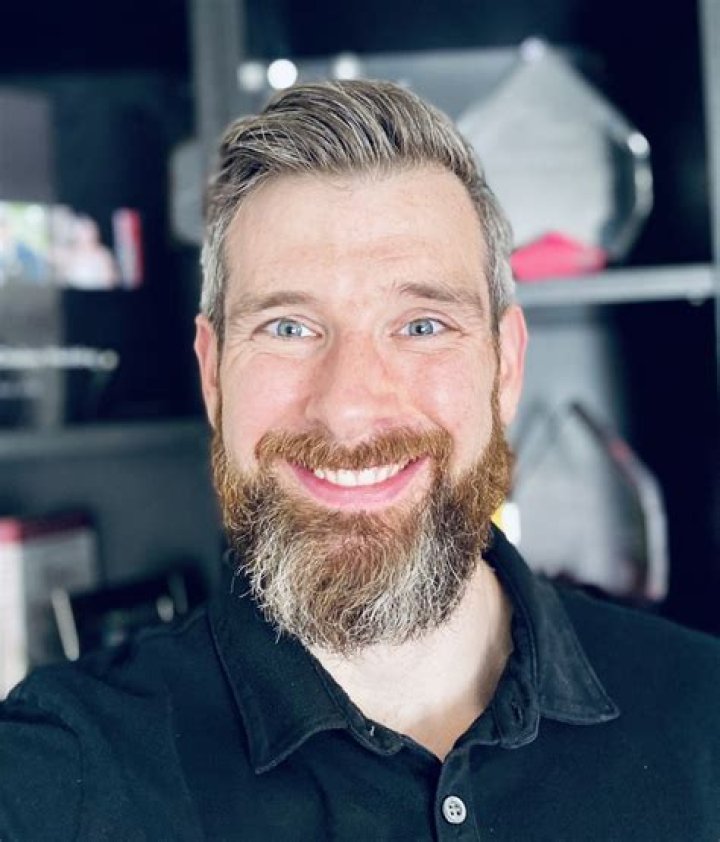 Dr. Bernard Lopez, MD – Philadelphia, PA