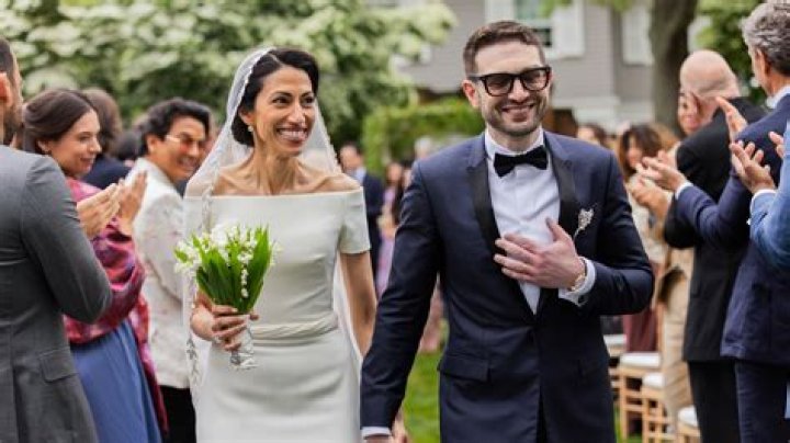 
BiP’s New Entry Is Ency Abedin and It’s Apparent That Everyone Is Lowkey Obsessed With Her 
