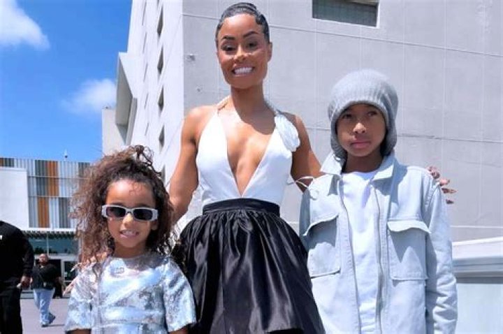 Blac Chyna Shows Off Son King In New Photo And He Looks Just Like Tyga — Observers Applaud The Mother’s New Behavior After Making Peace With Rob Kardashian