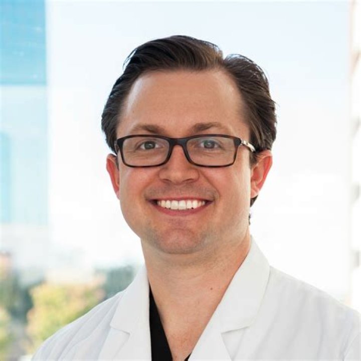 Dr. Bradley Mcintyre, MD – Chicago, IL