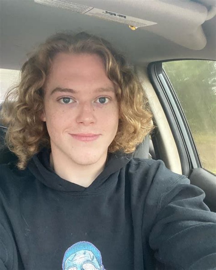 Brandon Bowen Biography - Facts, Childhood, Family Life & Achievements