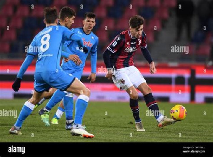 
Brentford confirm signing of Aaron Hickey from Bologna 