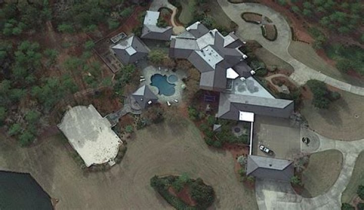 Where does Brett Kavanaugh live?