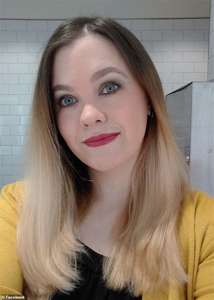 Brittney Hislope Wiki, Age, Husband, Boyfriend, Son, Height, Parents & Biography