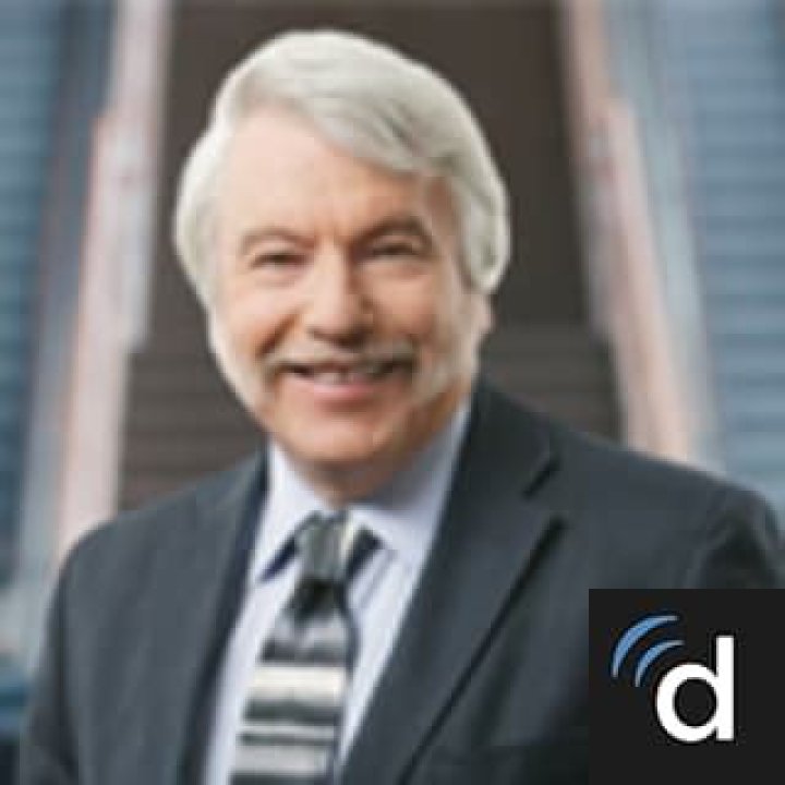 Dr. Bruce Dodt, MD – Kankakee, IL