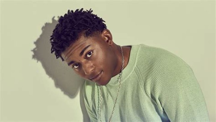 Camron Jones Wiki, Age, Girlfriend, Height & Bishop Moore