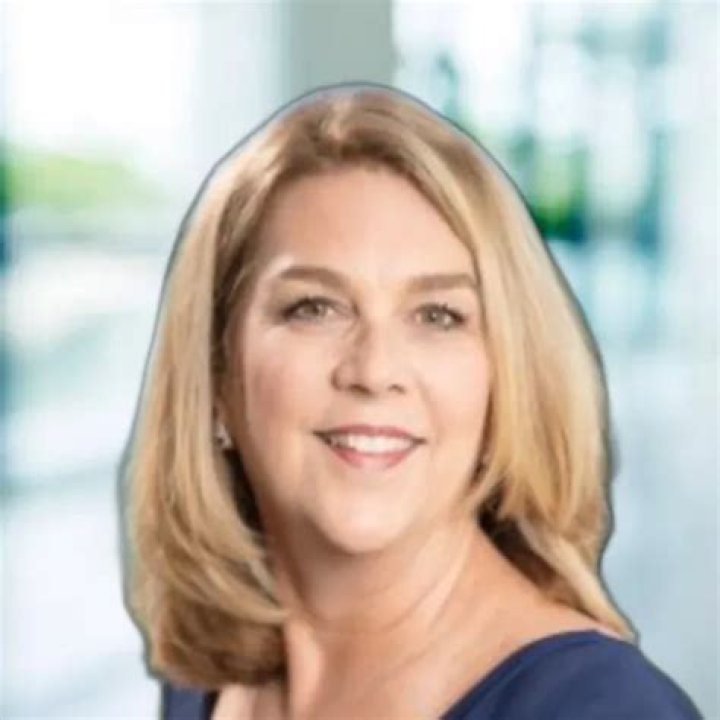 Dr. Caren Bennett, MD – Hollywood, FL