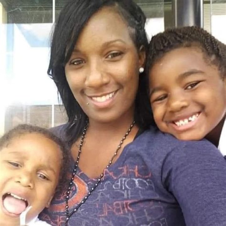 
Carlisha Hood | Husband And Family 