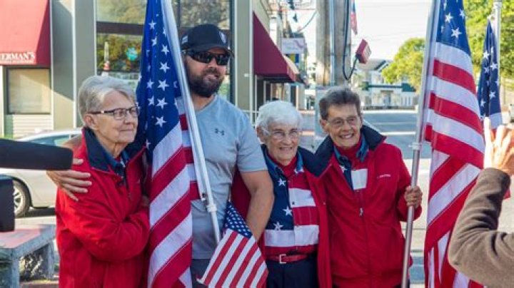 Carmen Footer Obituary, one of Freeport Flag Ladies