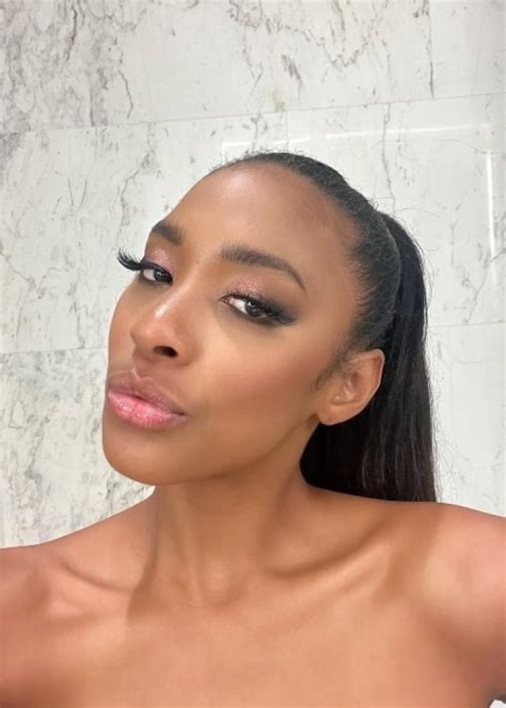 
Chanelle Haynes Height, Weight, Net Worth, Age, Birthday, Wikipedia, Who, Nationality, Biography 