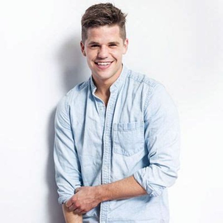 
Charlie Carver Stated That He Had A Hard Time Coming Out As A Homosexual 