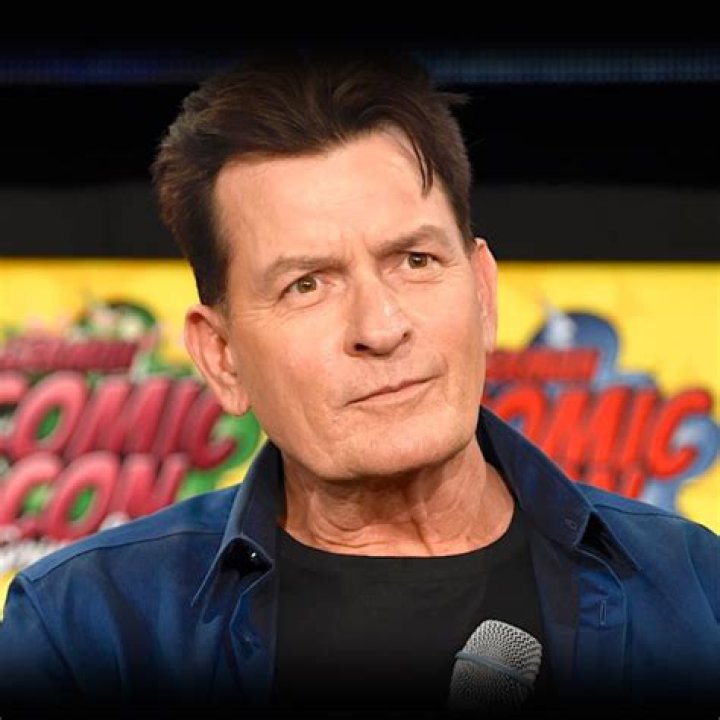 Charlie Sheen Biography - Facts, Childhood, Family Life & Achievements