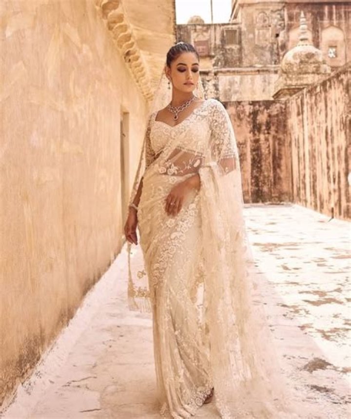 Charvi Dutta [Model] Biography, Height, Age, Boyfriend & More