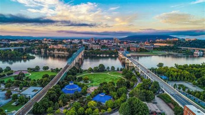 Famous People From Chattanooga, Tennessee & Celebs Born In Chattanooga