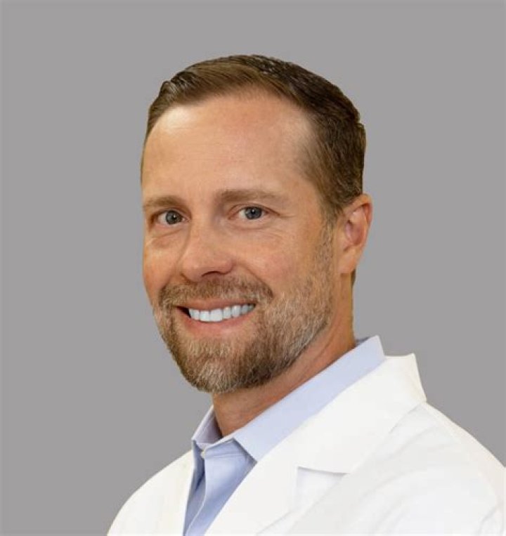 Dr. Christopher Ropiak, MD – Linden, NJ