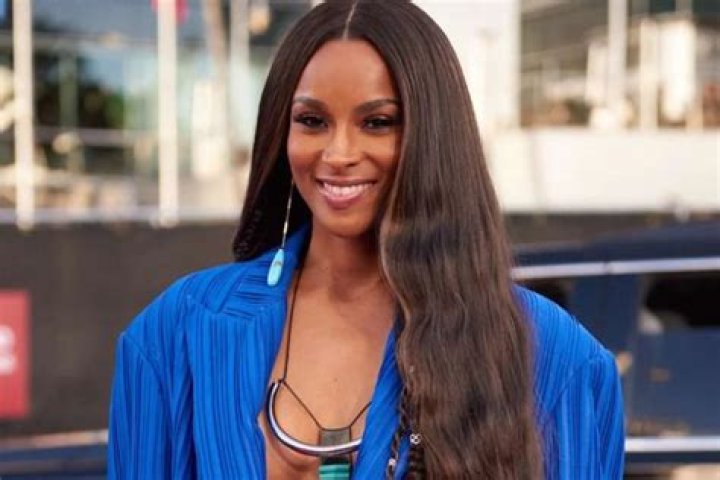 Ciara Was Beautiful In Blue Balmain As American Music Awards Host