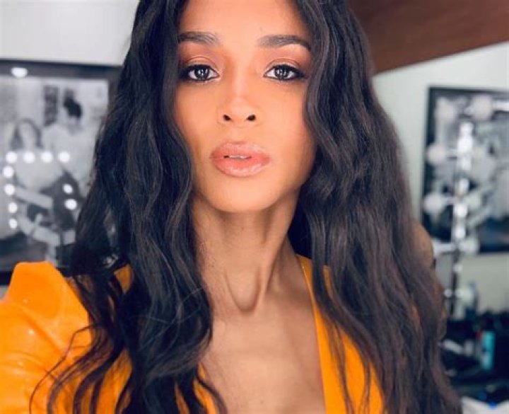 Ciara’s Natural Killer Curves In Tiny Bathing Suit Should Come With A Warning — Pictures Have Fans Saying Russell Wilson Is Very Lucky