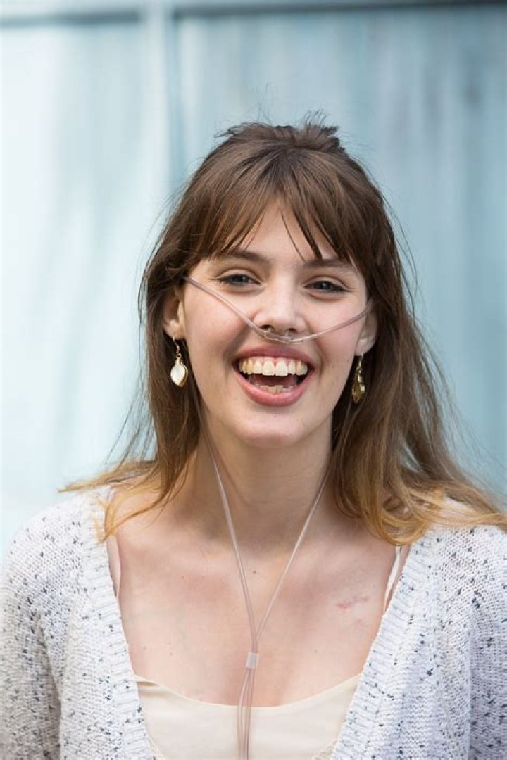 Claire Wineland Biography - Facts, Childhood, Family Life & Achievements