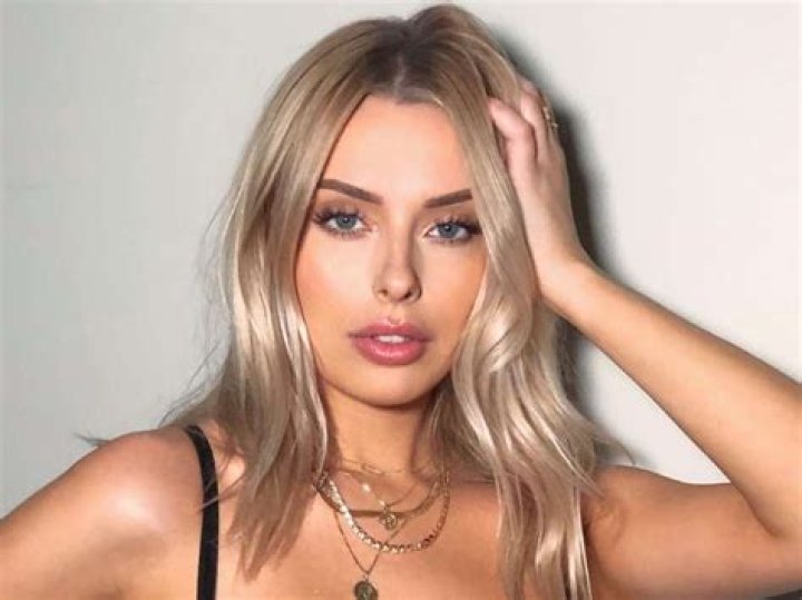 Corinna Kopf Onlyfans leaked News, Age, Height, Boyfriend, Wiki, Net worth -2023